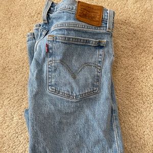 Levi jeans